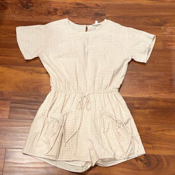 Hersey Pants - Hersy Beige Checkered Romper with Pockets Size Small